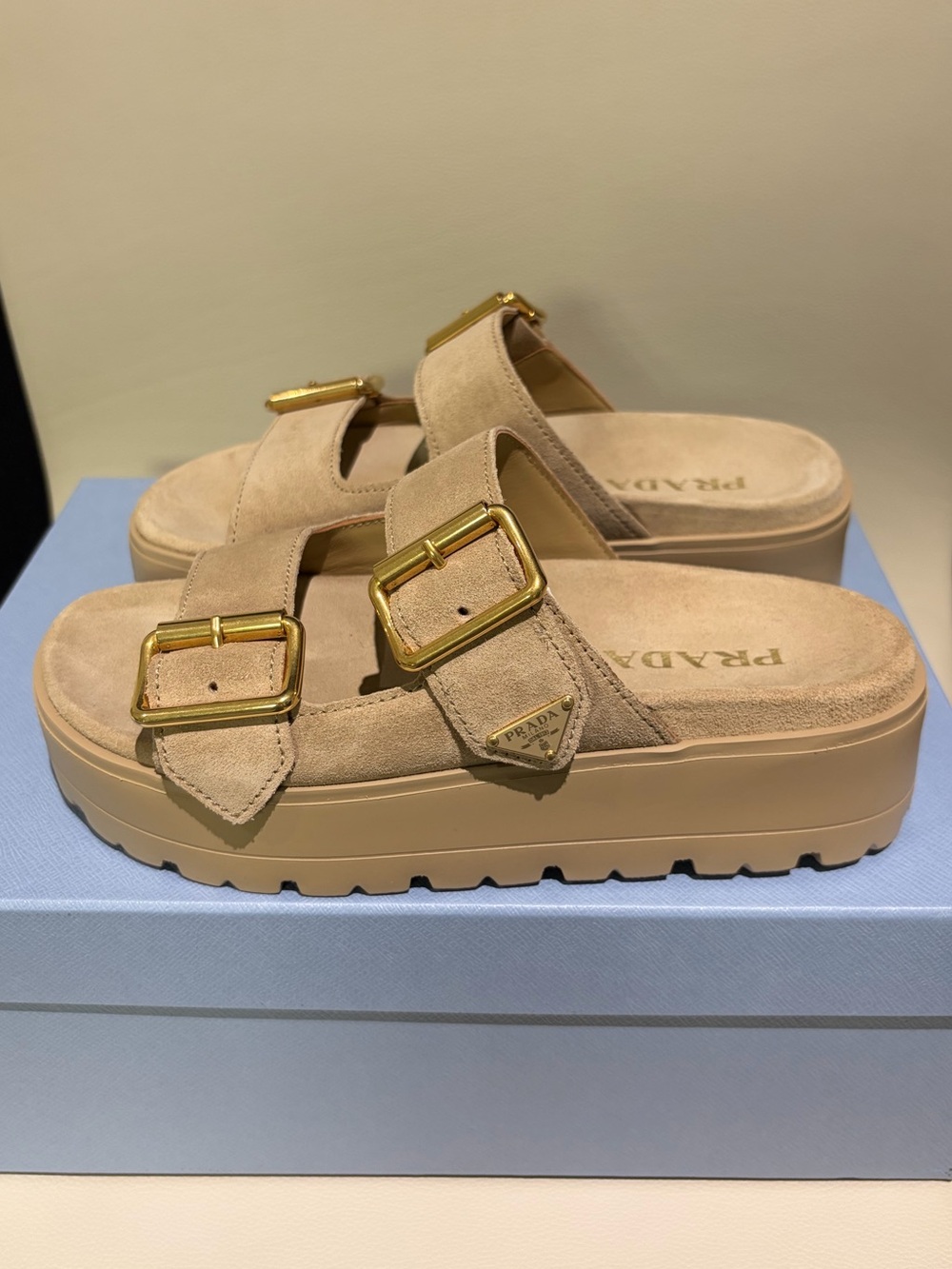 Prada Natural Fussbett Flatform Slide Sandal - Picture 2 of 11